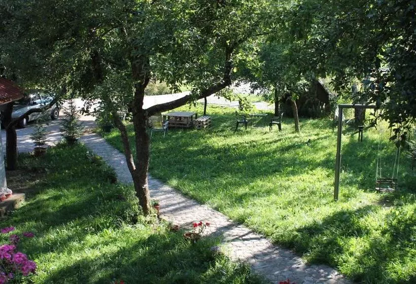 پانسیون Guest Accommodation Bakic