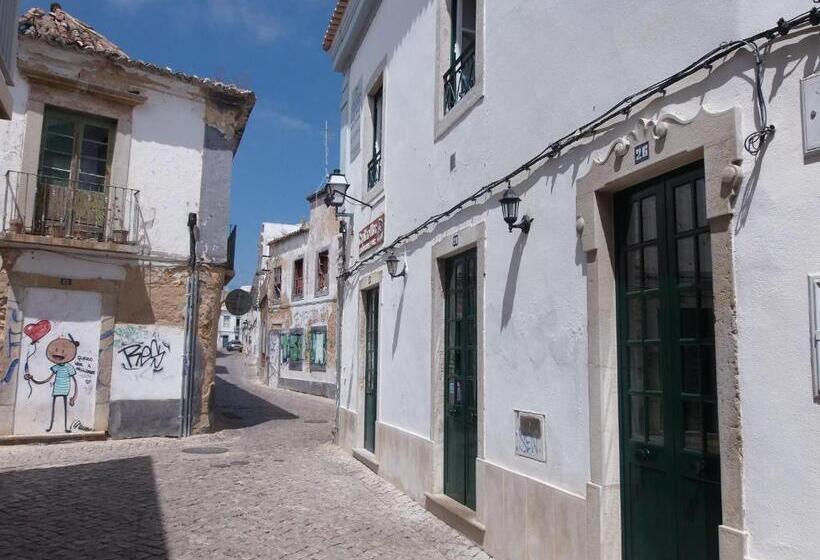 پانسیون Guest House Capitao Mor