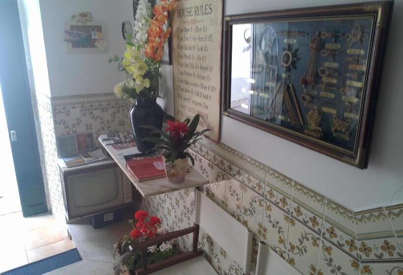 پانسیون Guest House Capitao Mor