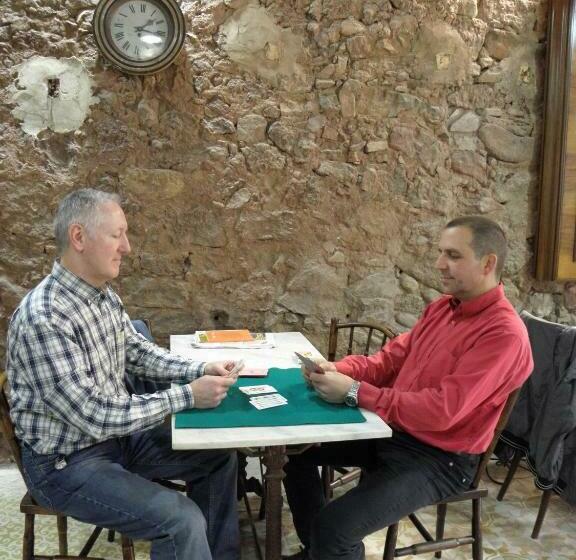 پانسیون Hostal Cal Pla