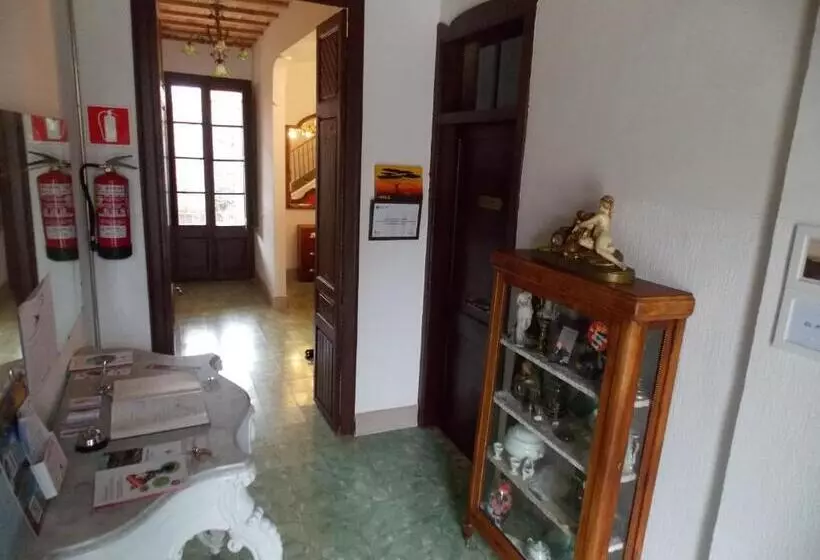 Majatalo Hostal Cal Pla