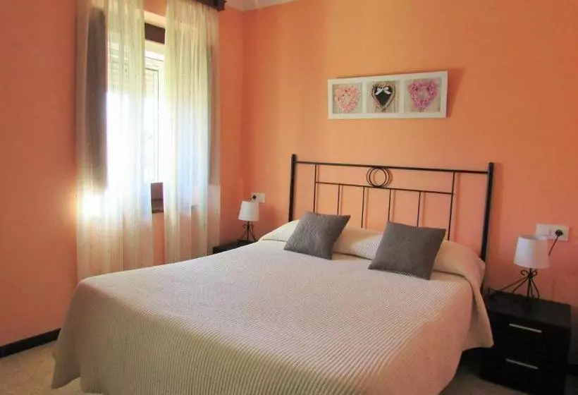 ペンション Hostal Can Bassalis