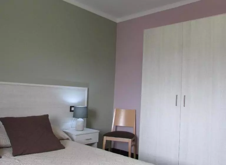 ペンション Hostal Can Bassalis