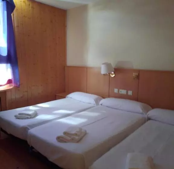 پانسیون Hostal Pico Agujas