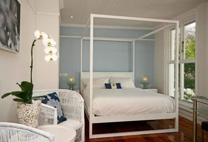 Pension Nine Flowers Guest House