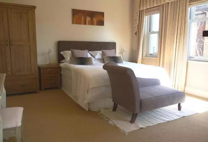 Majatalo Old Shanklin Guest House