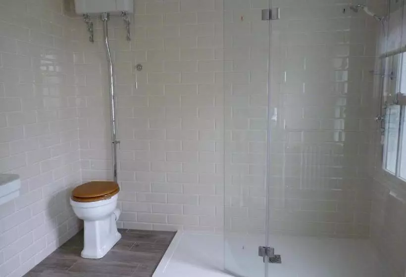 Majatalo Old Shanklin Guest House