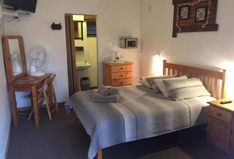 ユースホステル Bay Cove Inn