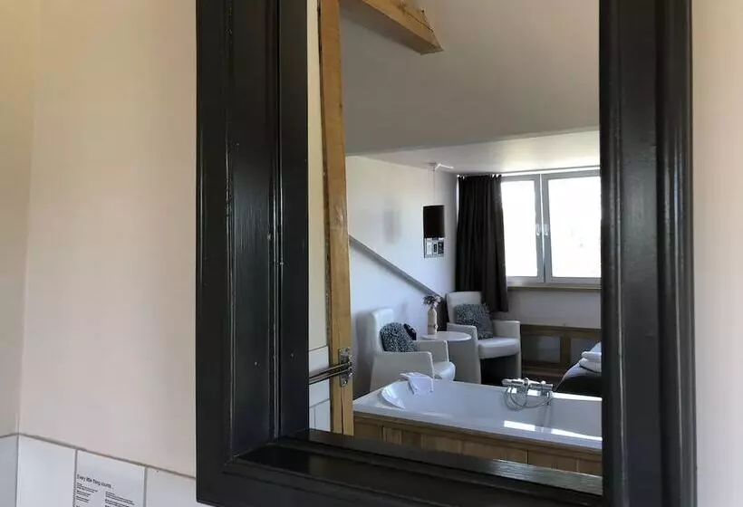 Retkeilymaja De Plank