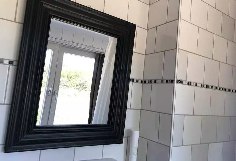 Retkeilymaja De Plank