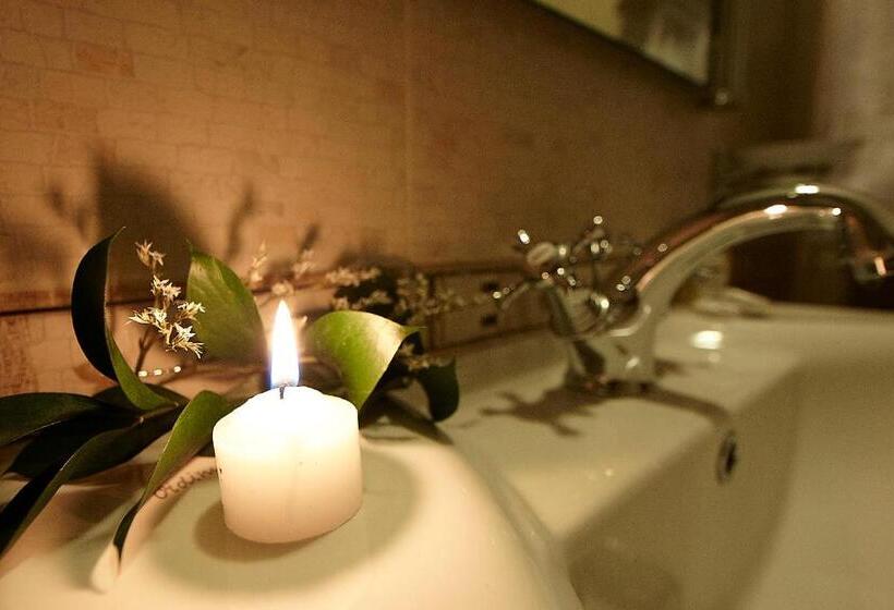 Family Hotel Makedonska Kruchma