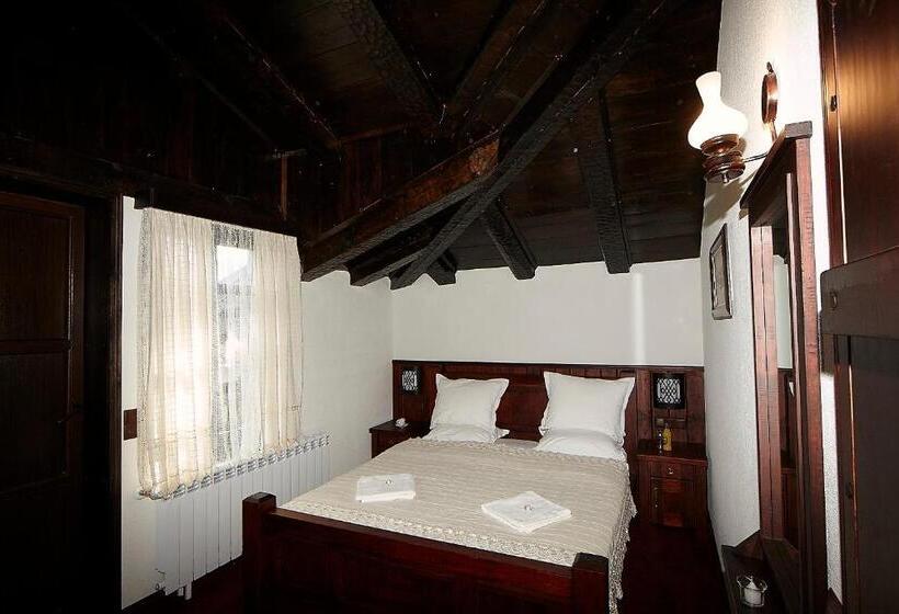 Family Hotel Makedonska Kruchma