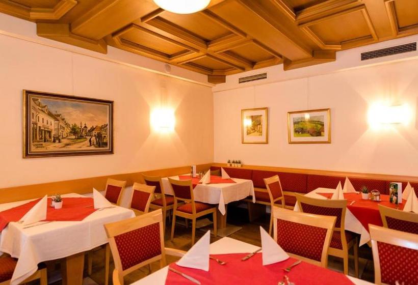 ペンション Gasthof Grillitsch Rösslwirt