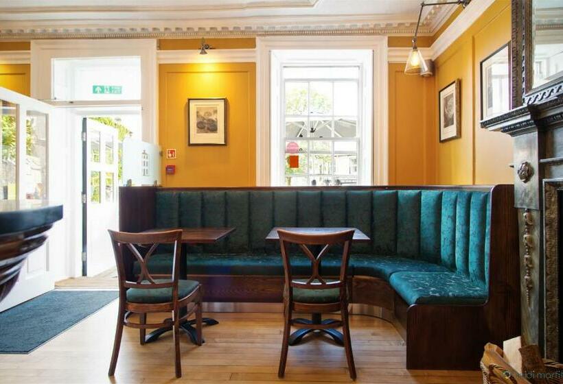 بنسيون Grassington House