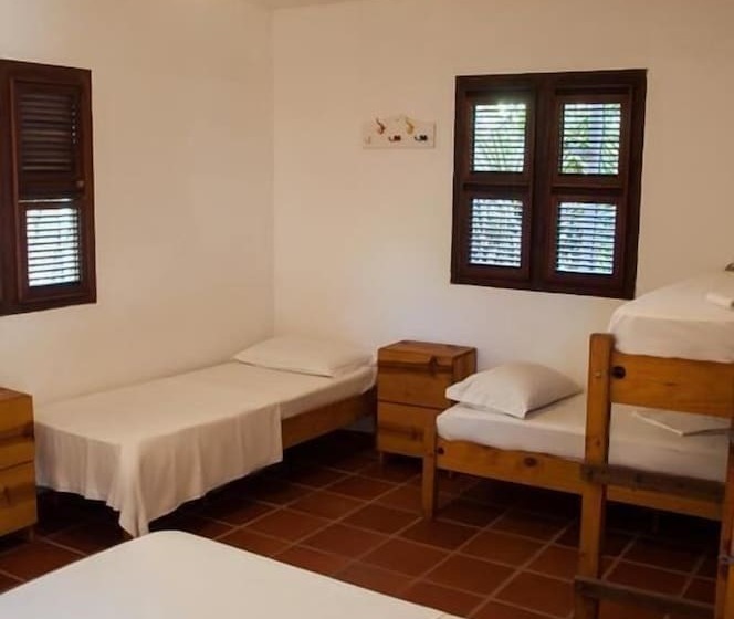 پانسیون Jangada Lodge