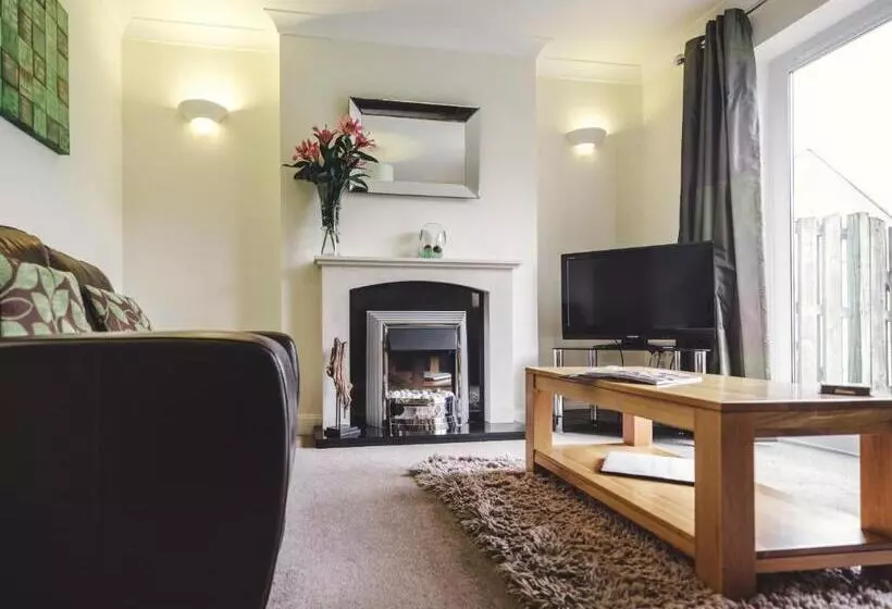 Majatalo Lakeview Holiday Cottages