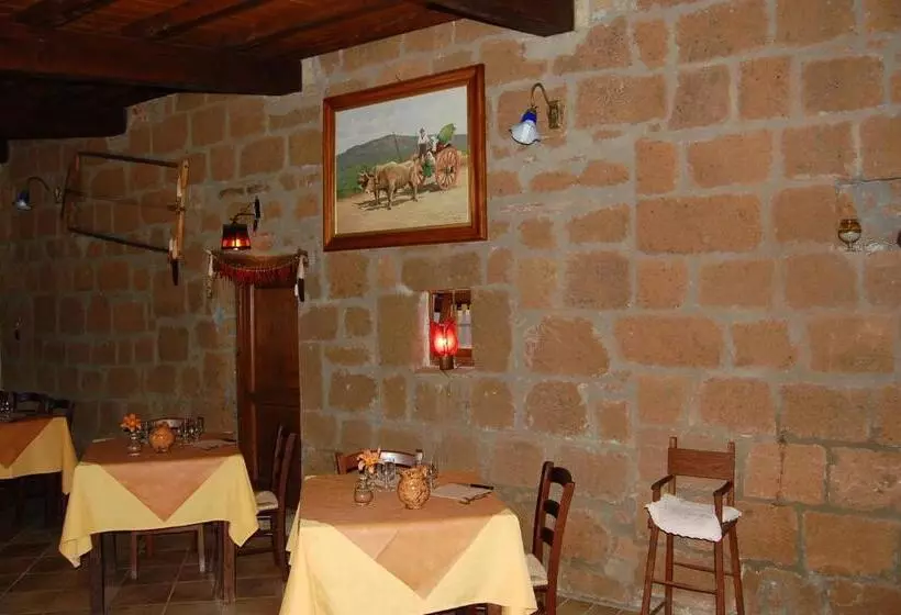 ホテル Bio Agriturismo Aia Del Tufo