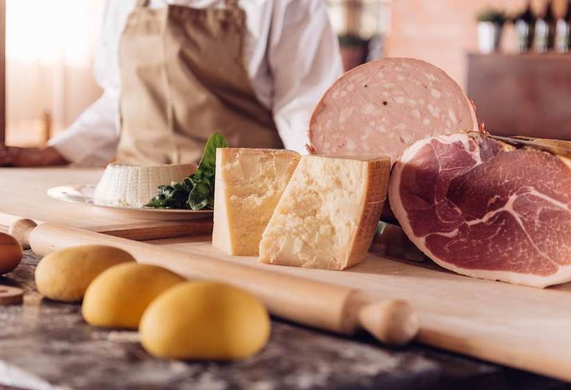 בית מלון כפרי Podere San Giuliano