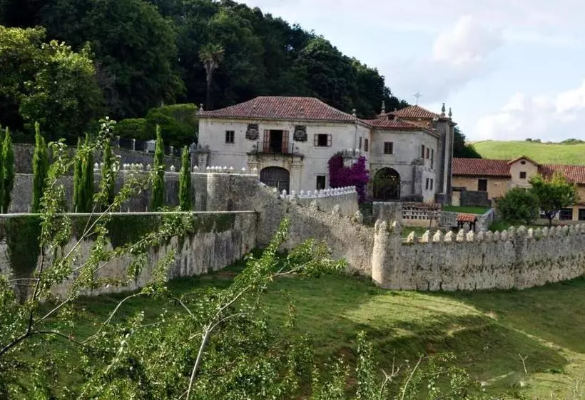 پانسیون Las Anjanas De Isla