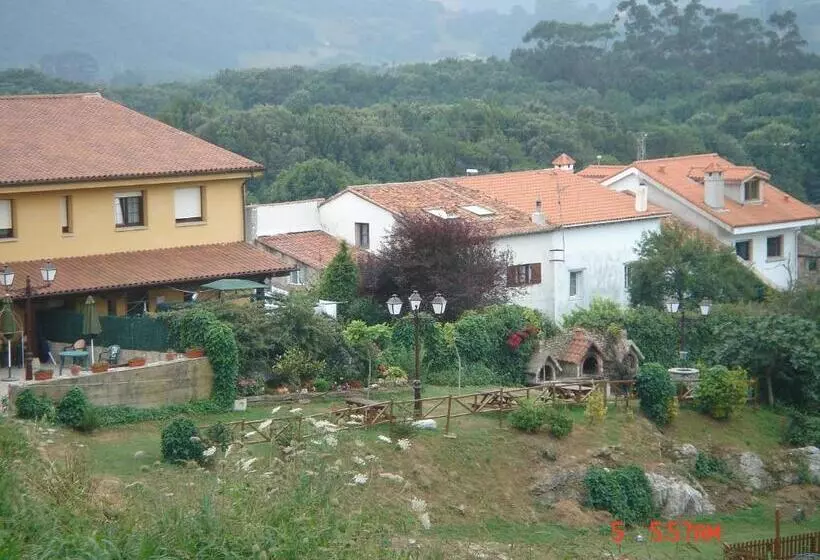 پانسیون Las Anjanas De Isla