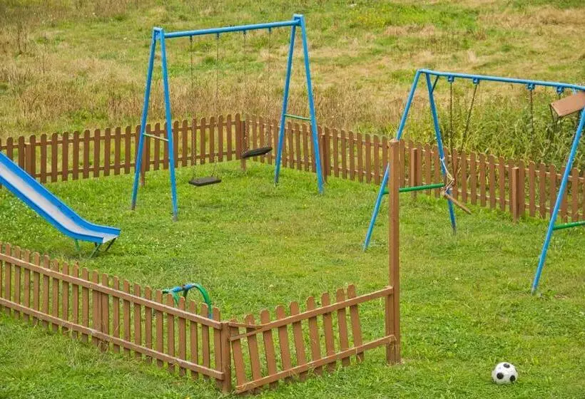 پانسیون Las Anjanas De Isla