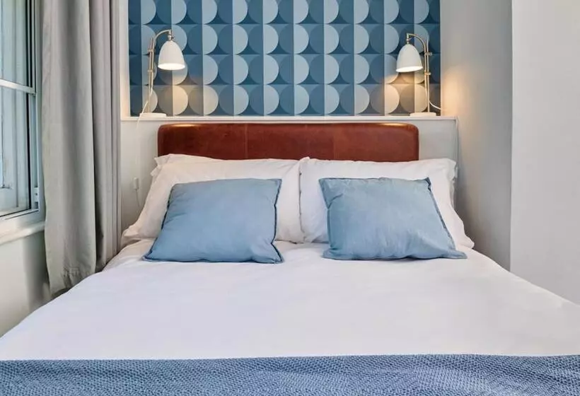 Pensió Townhouse Exeter