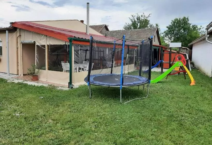 Majatalo Váradi Apartman