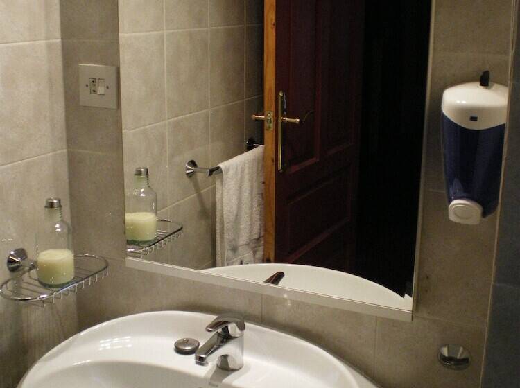 La Pensión Del Camino