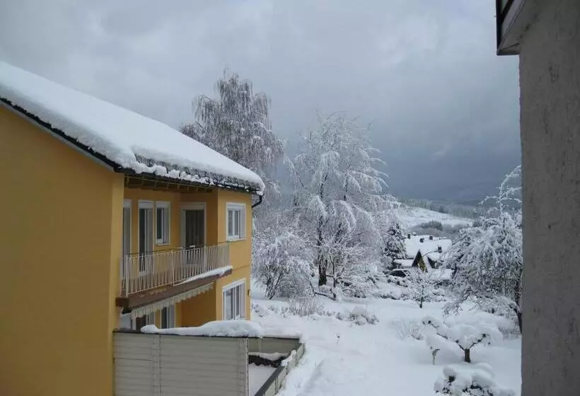 Majatalo Gästehaus Steininger