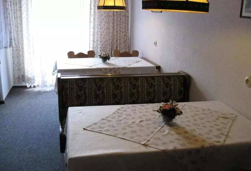 Majatalo Gästehaus Steininger