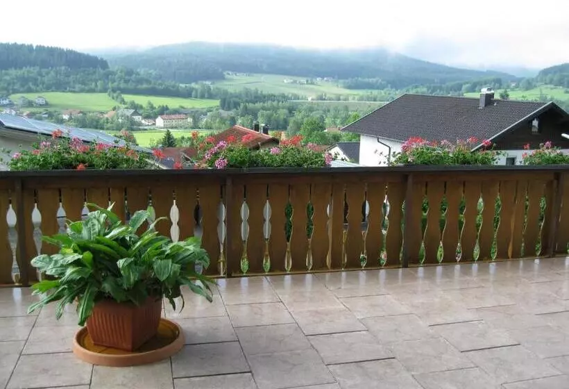 Majatalo Gästehaus Steininger