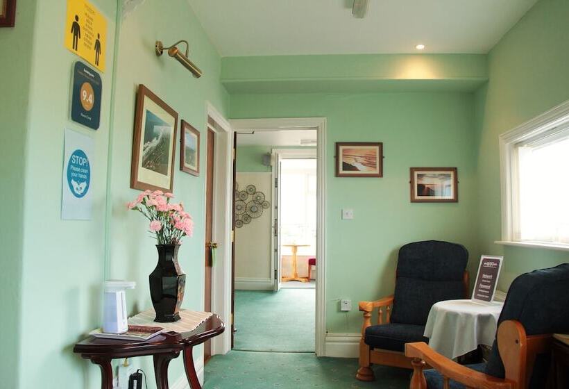 פנסיון Haven Crest