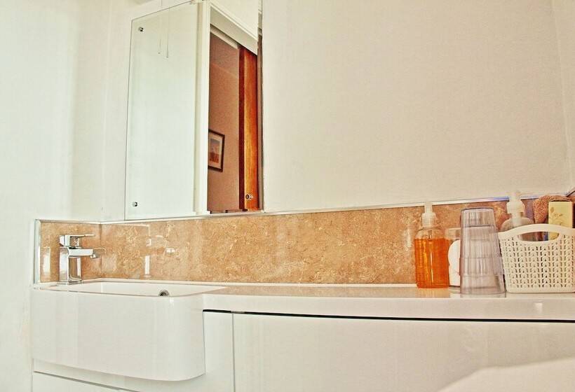 פנסיון Haven Crest