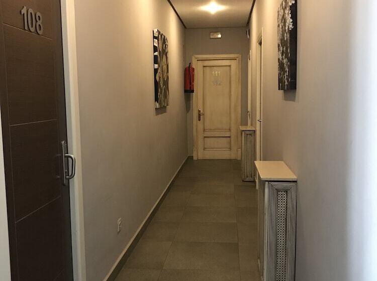 Пансион Hostal Cafe Gutgreco