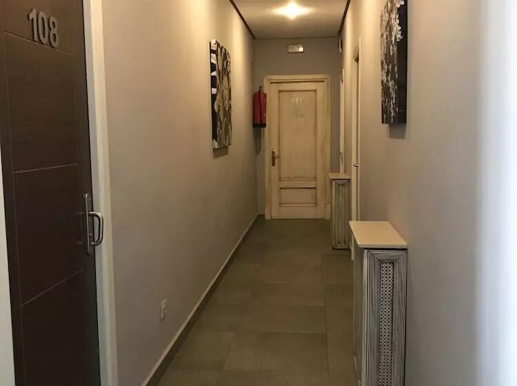 Majatalo Hostal Cafe Gutgreco