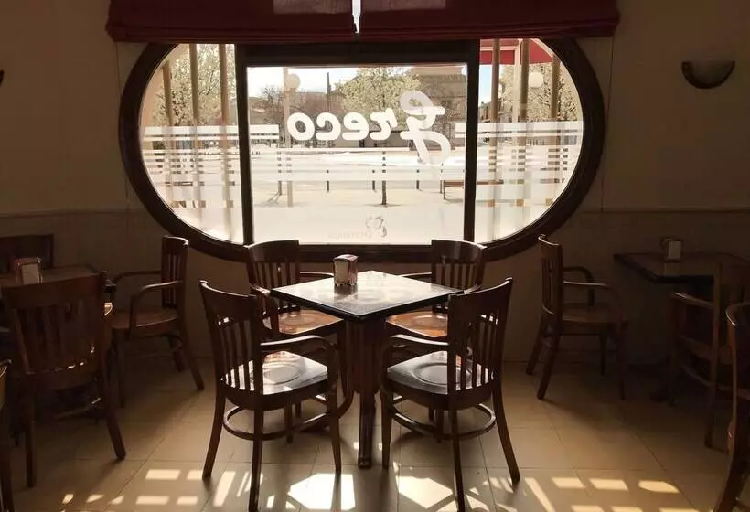 Majatalo Hostal Cafe Gutgreco