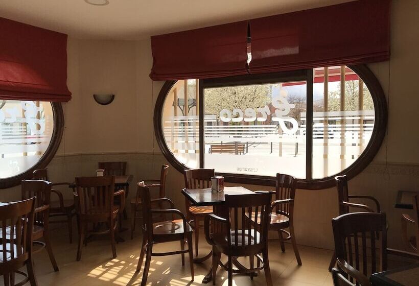 Пансион Hostal Cafe Gutgreco