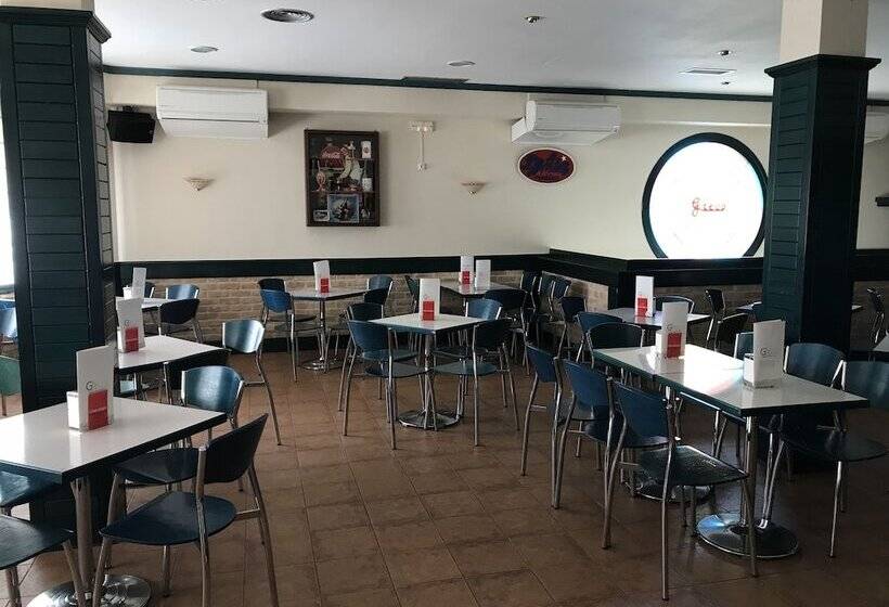 Пансион Hostal Cafe Gutgreco