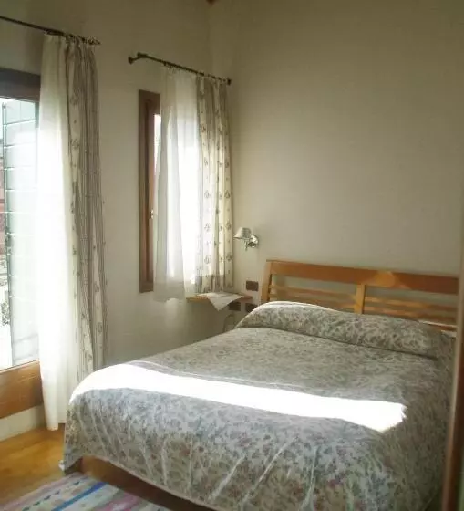 ペンション Osteria La Pesa