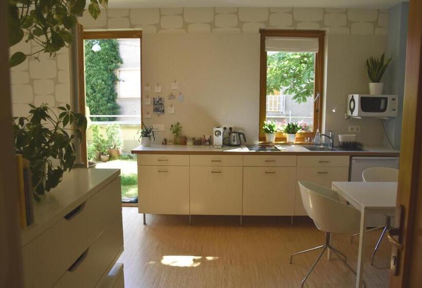 פנסיון Stm3 Apartman