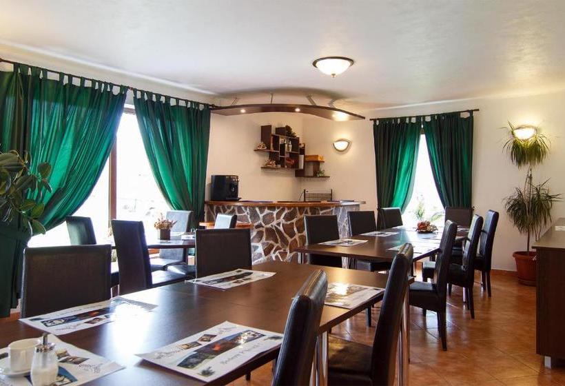 پانسیون The Guesthouse