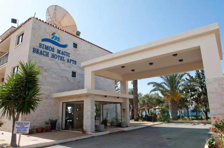 Simos Magic Beach Hotel Apts