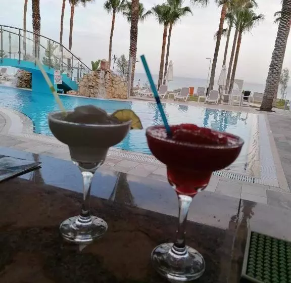 Simos Magic Beach Hotel Apts