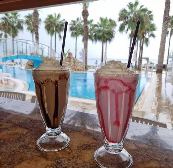 Simos Magic Beach Hotel Apts