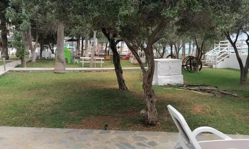 Simos Magic Beach Hotel Apts
