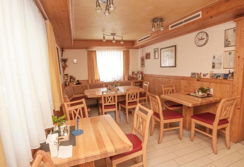 펜션 Bed&breakfast Schwaiger