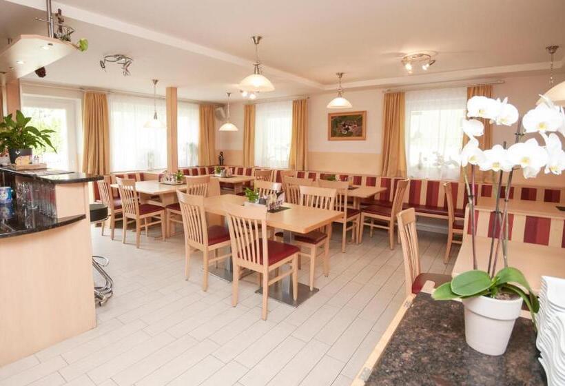 펜션 Bed&breakfast Schwaiger