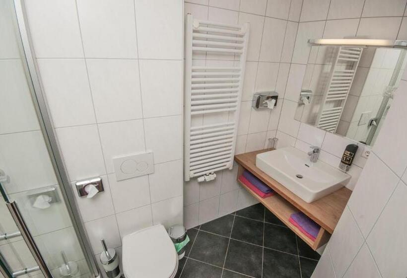 펜션 Bed&breakfast Schwaiger