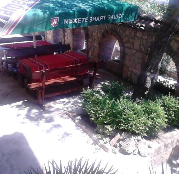 פנסיון Villa Nasco