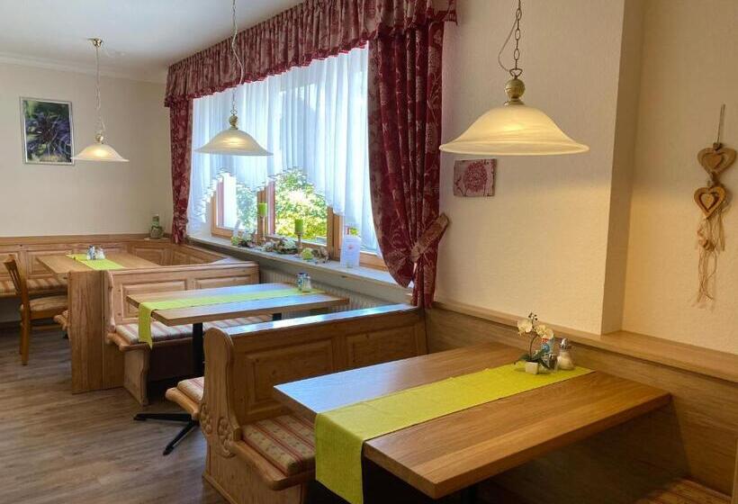 פנסיון Das Maximilian